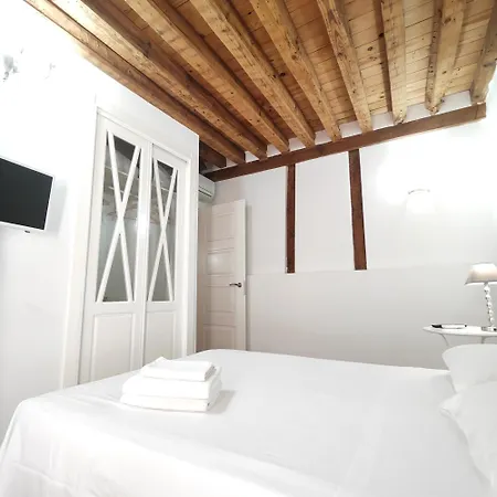Tres Culturas Lux Apartment Toledo